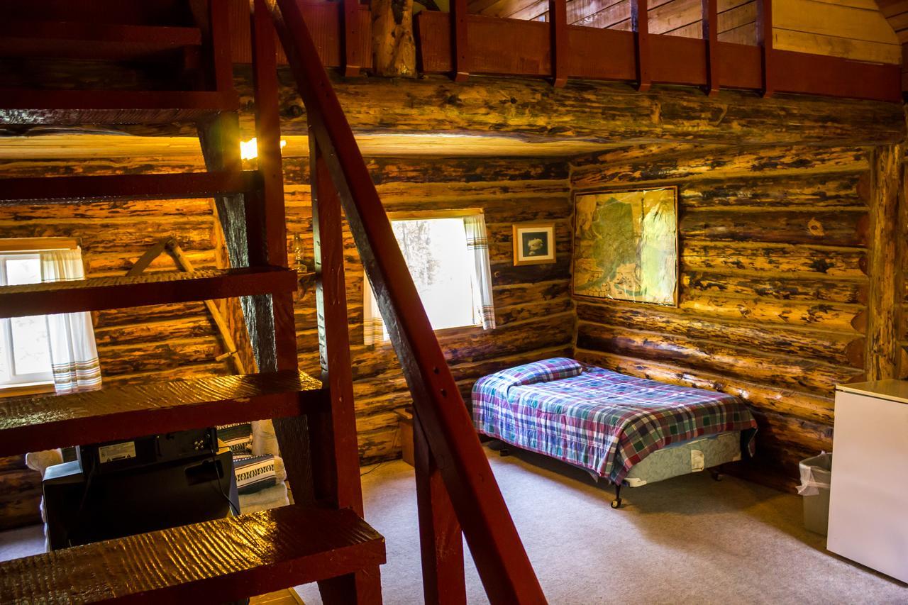 Midnight Sun Log Cabins Moose Pass Экстерьер фото