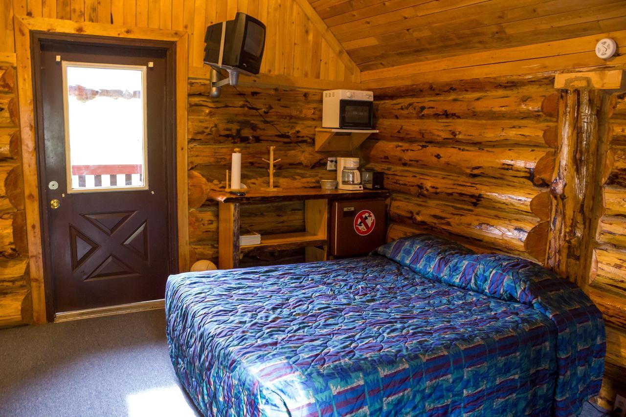 Midnight Sun Log Cabins Moose Pass Экстерьер фото